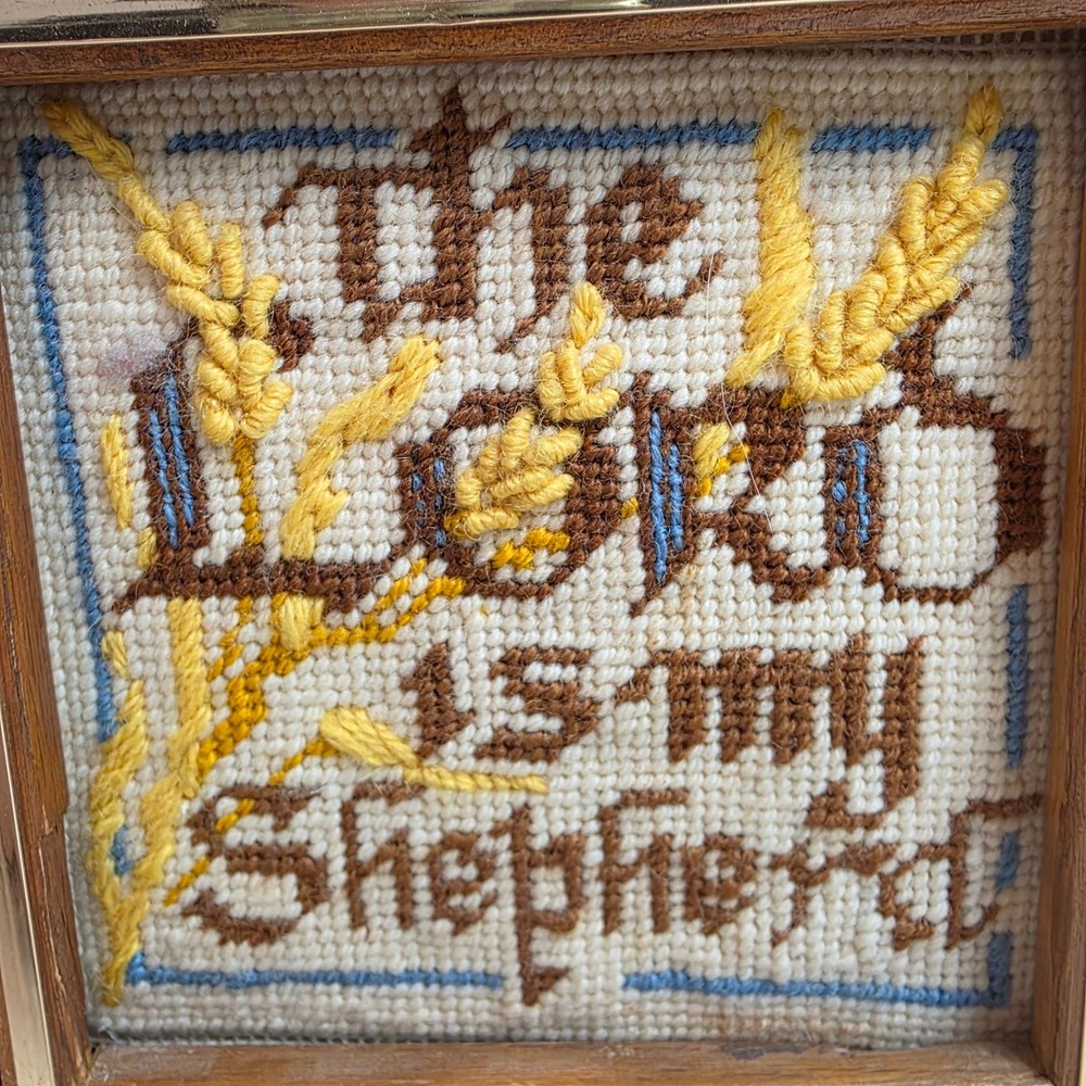 Sunset Needlepoint 5723 'The Lord Is My Shepherd' Needlepoint 6x6 Frame Psalm 23 - Picture 5 of 11